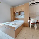 Ivan Apartment *