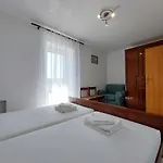 Ivan Apartment Cizici