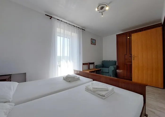 Ivan Apartman Cizici