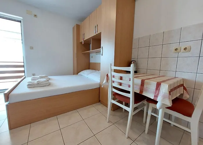 Ivan Apartman Cizici