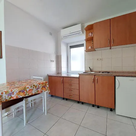 Ivan Διαμέρισμα *